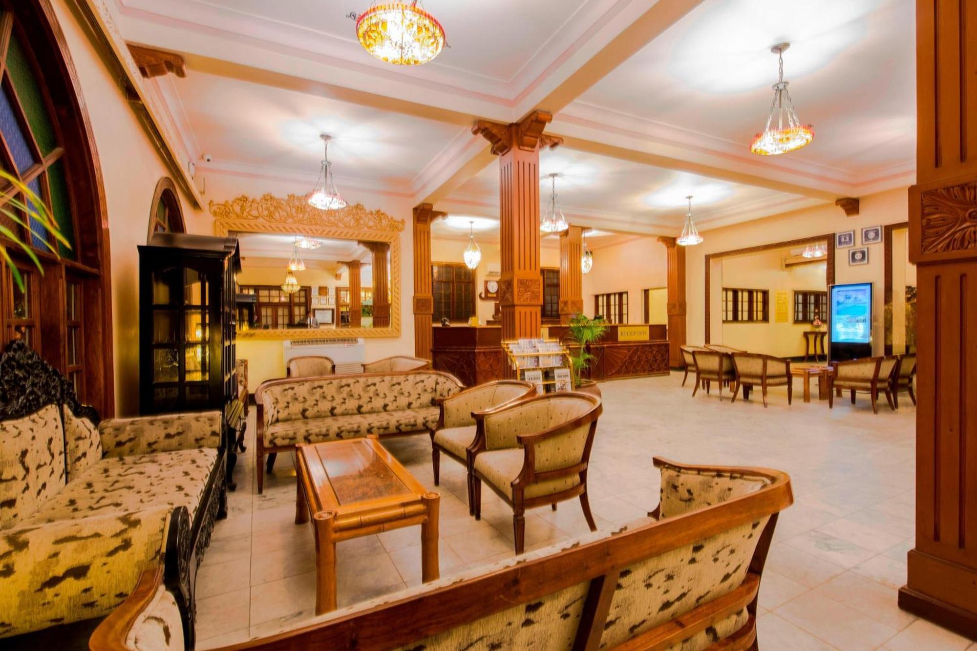 Protea Hotel By Marriott Dar Es Salaam Courtyard Exterior foto