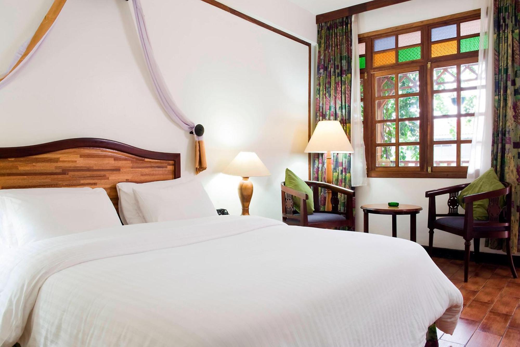 Protea Hotel By Marriott Dar Es Salaam Courtyard Exterior foto